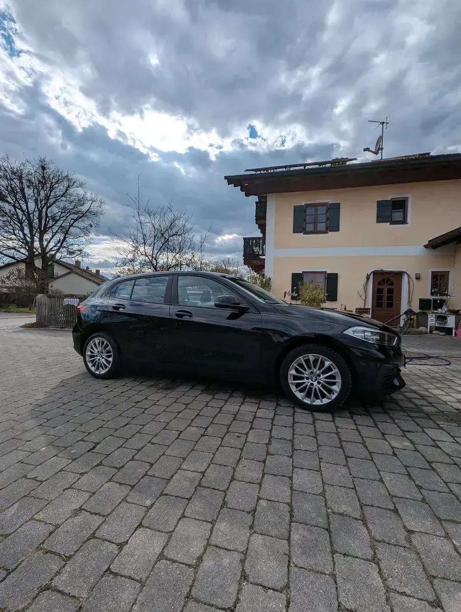 Gebraucht BMW 116 Advantage 116 PS (85 kW) 2020 Schwarz Kleinwagen