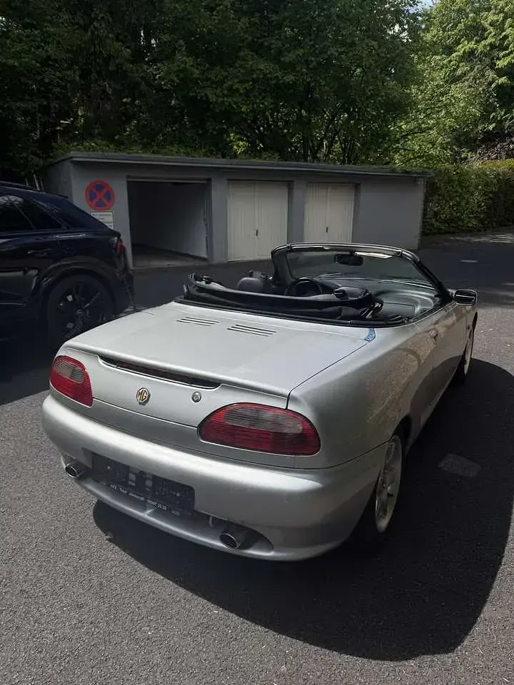 Usata MG F 120 CV (88 kW) 1999 Argento Cabrio