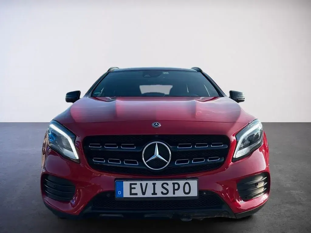 Gebraucht Mercedes GLA220 AMG 184 PS (135 kW) 2018 Rot SUV
