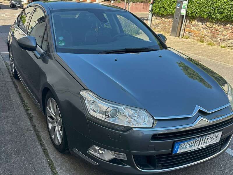 Grau Gebraucht 2011 Citroën C5 Exclusive Kombi | 4.500 € (Guter Preis) - Bild 1/4