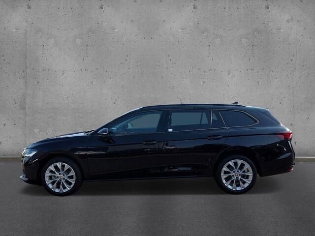 Gebraucht Skoda Superb LAURIN & KLEMENT 150 PS (110 kW) 2024 Schwarz Kombi
