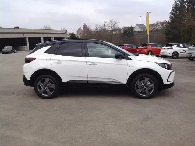 Gebraucht Opel Grandland X GS Line 131 PS (96 kW) 2022 Weiß jadeweiss SUV