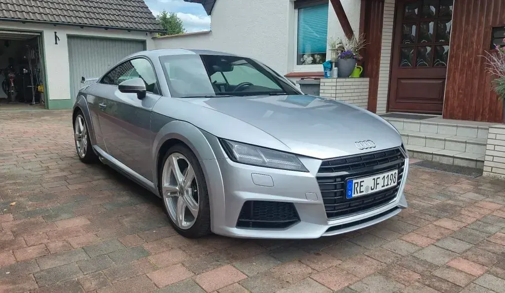 Gebraucht Audi TT S-Line 230 PS (169 kW) 2014 Silber Coupé
