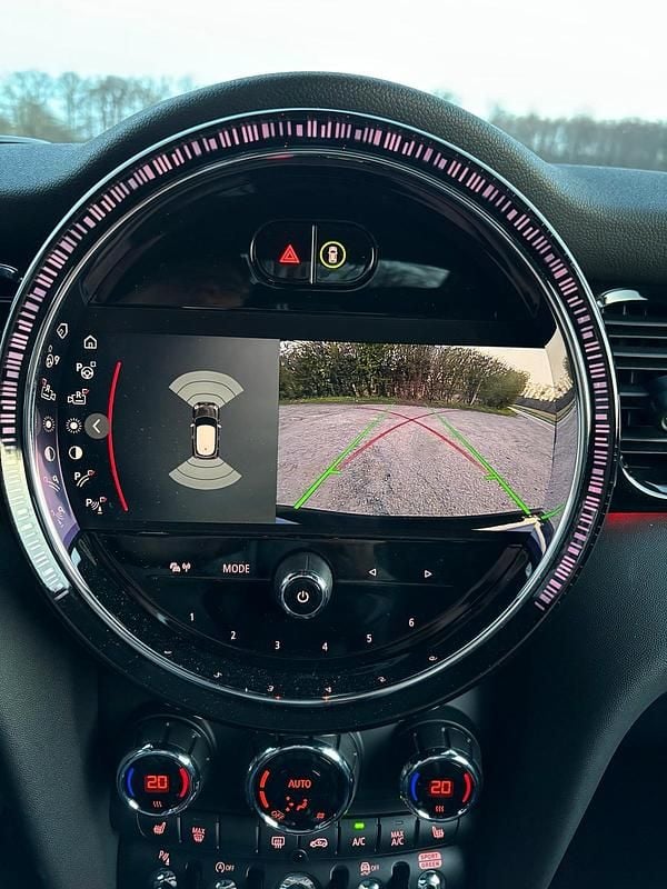 Gebraucht Mini John Cooper Works 231 PS (169 kW) 2024 Schwarz Kleinwagen