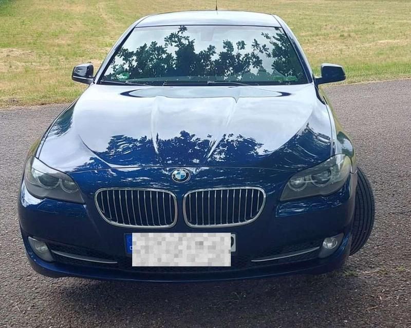 Blau Gebraucht 2013 BMW 525 Limousine | 15.400 € (Guter Preis) - Bild 1/4