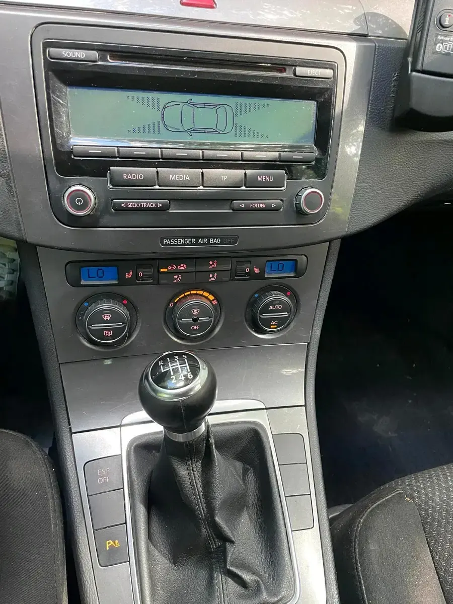 Gebraucht VW Passat 140 PS (102 kW) 2008 Grau Kombi