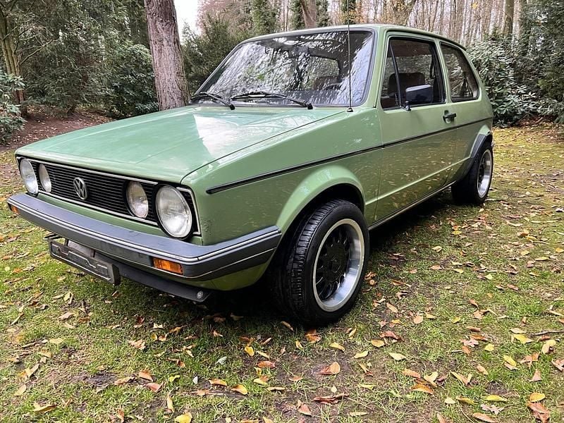 Grün Gebraucht 1981 VW Golf I Kleinwagen | 3.333 € - Bild 1/4