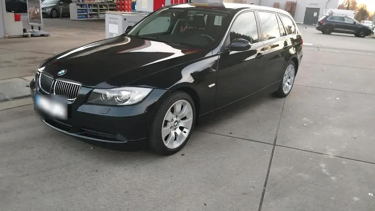 Używany BMW 325 218 KM (160 kW) 2006 Czarny Kombi