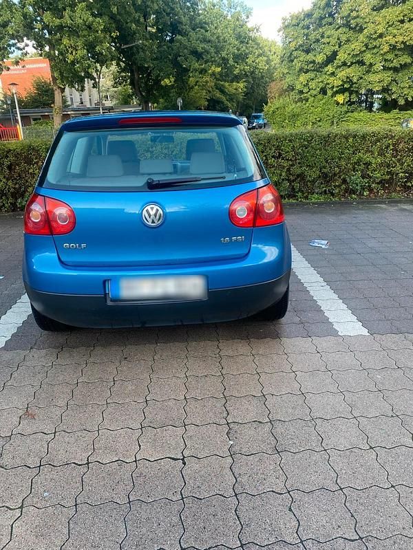 Gebraucht VW Golf IV 2004 Blau Kleinwagen