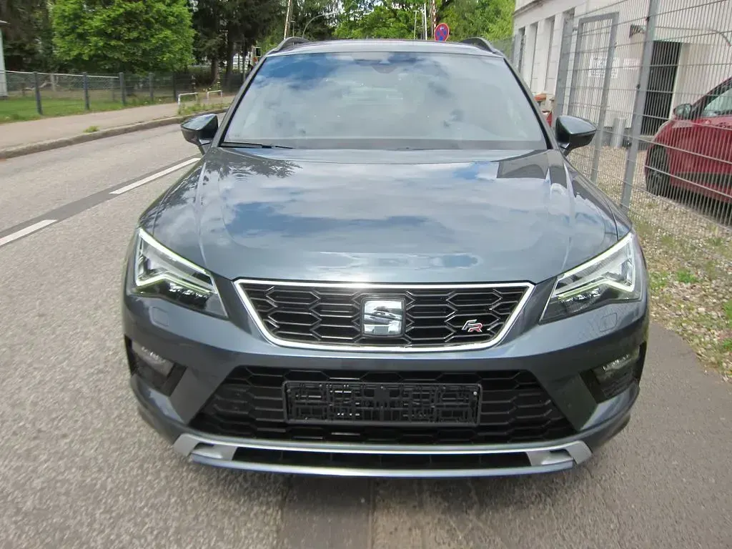 Używany Seat Ateca FR 190 KM (139 kW) 2019 Szary SUV