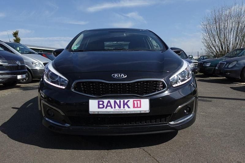 Gebraucht Kia Ceed 136 PS (100 kW) 2016 Schwarz Kleinwagen