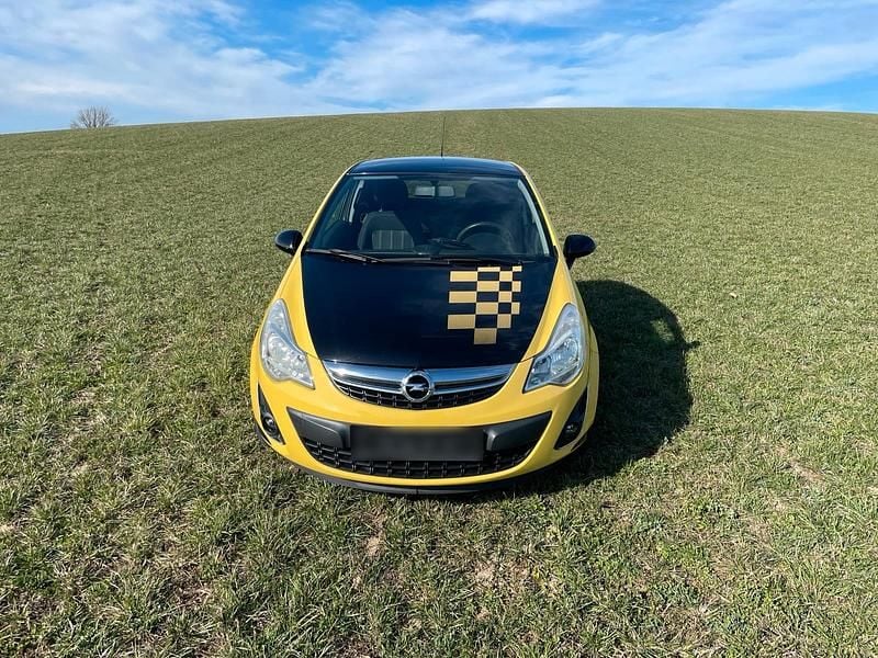 Gebraucht Opel Corsa 87 PS (63 kW) 2011 Gelb Kleinwagen