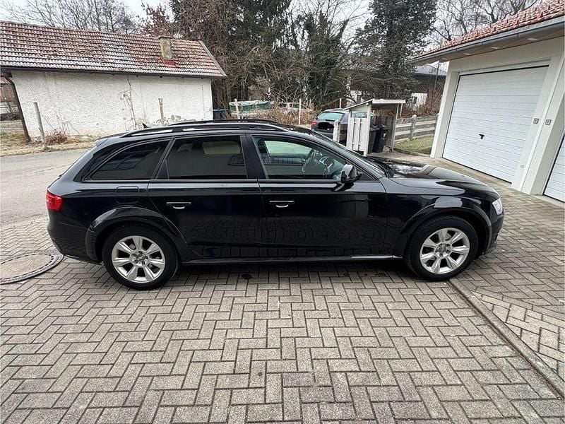 Gebraucht Audi A4 Allroad 177 PS (130 kW) 2015 Schwarz Kombi