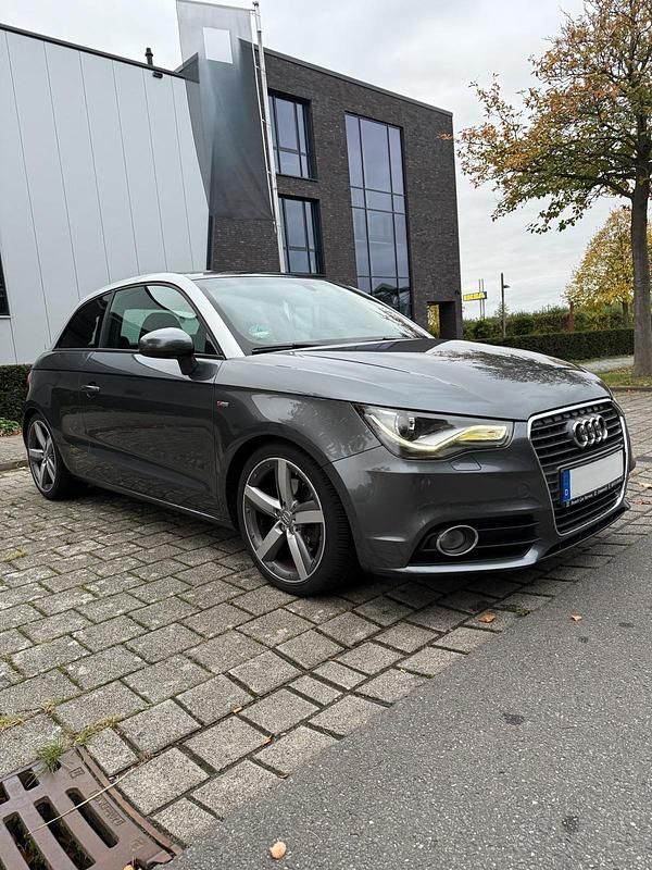 Gebraucht Audi A1 S-Line 122 PS (89 kW) 2011 Grau Kleinwagen