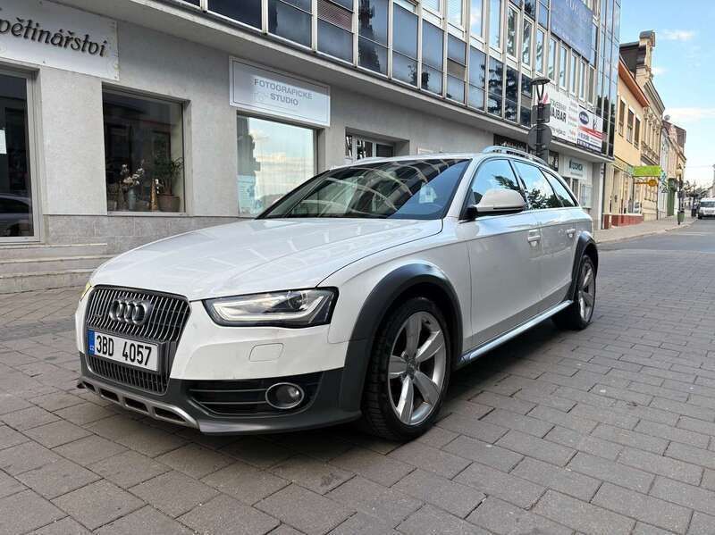 Weiß Gebraucht 2012 Audi A4 Allroad Kombi | 7.600 € (Fairer Preis) - Bild 1/4