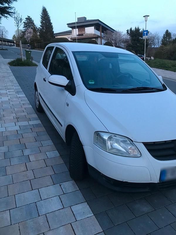 Gebraucht VW Fox 55 PS (40 kW) 2005 Weiß Kleinwagen