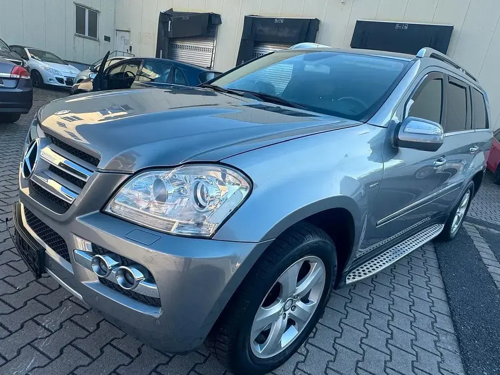 Gebraucht Mercedes GL350 224 PS (164 kW) 2010 Silber SUV