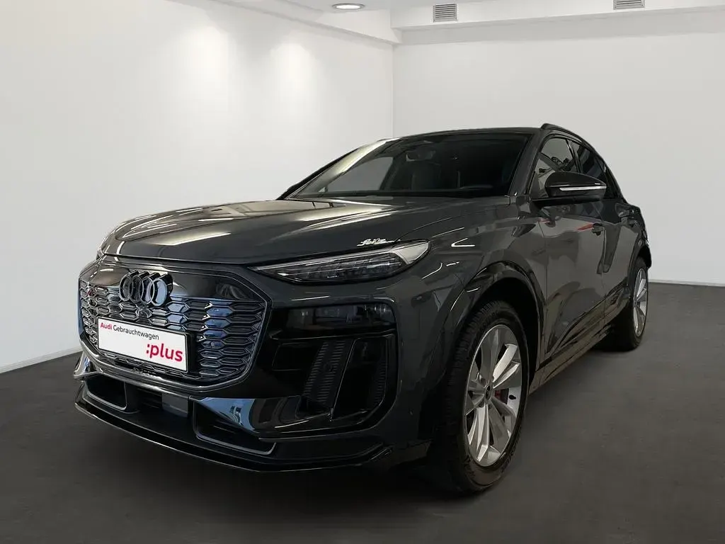 Gebraucht Audi SQ6 e-tron Sport 359 kW (489 PS) 2026 Grau SUV