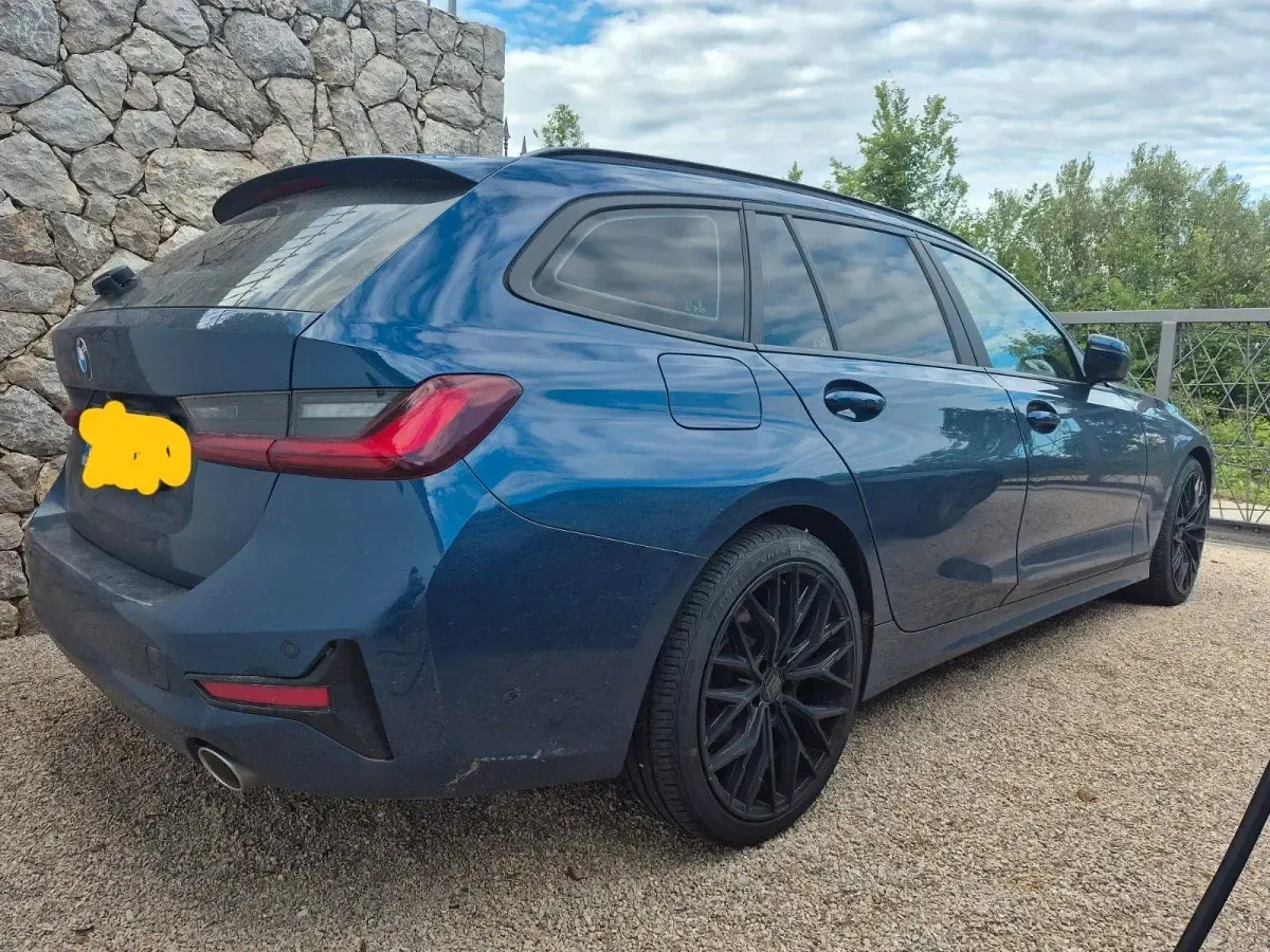 Gebraucht BMW 318 Advantage 150 PS (110 kW) 2022 Blau Kombi