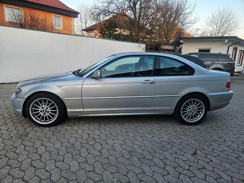 Gebraucht BMW 318 143 PS (105 kW) 2003 Silber Coupé