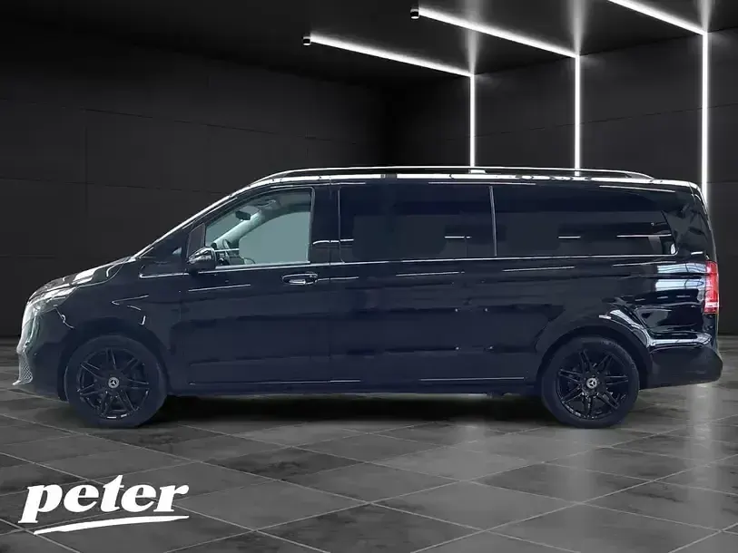 Gebraucht Mercedes V300 237 PS (174 kW) 2024 Obsidianschwarz Van / Kleinbus