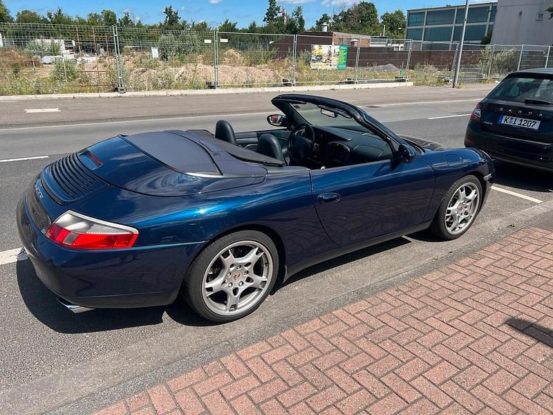 Blau Gebraucht 1999 Porsche 996 Cabrio | 25.999 € (Etwas zu teuer) - Bild 1/4