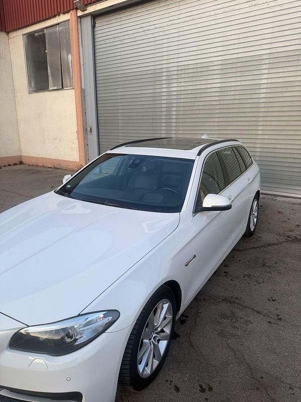 Gebraucht BMW 530 Performance 258 PS (189 kW) 2015 Weiß Kombi