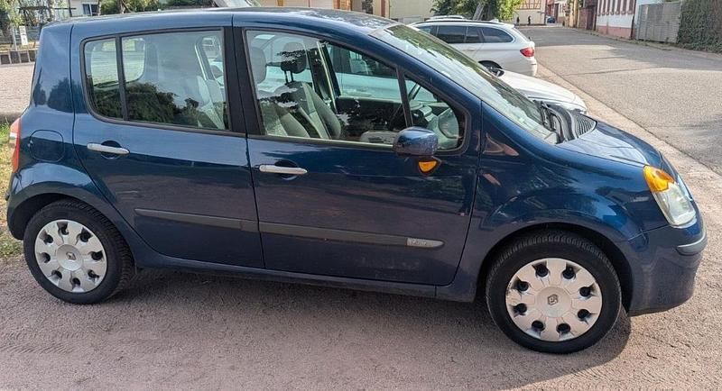 Blau Gebraucht 2005 Renault Modus Van / Kleinbus | 1.690 € (Teuer) - Bild 1/4