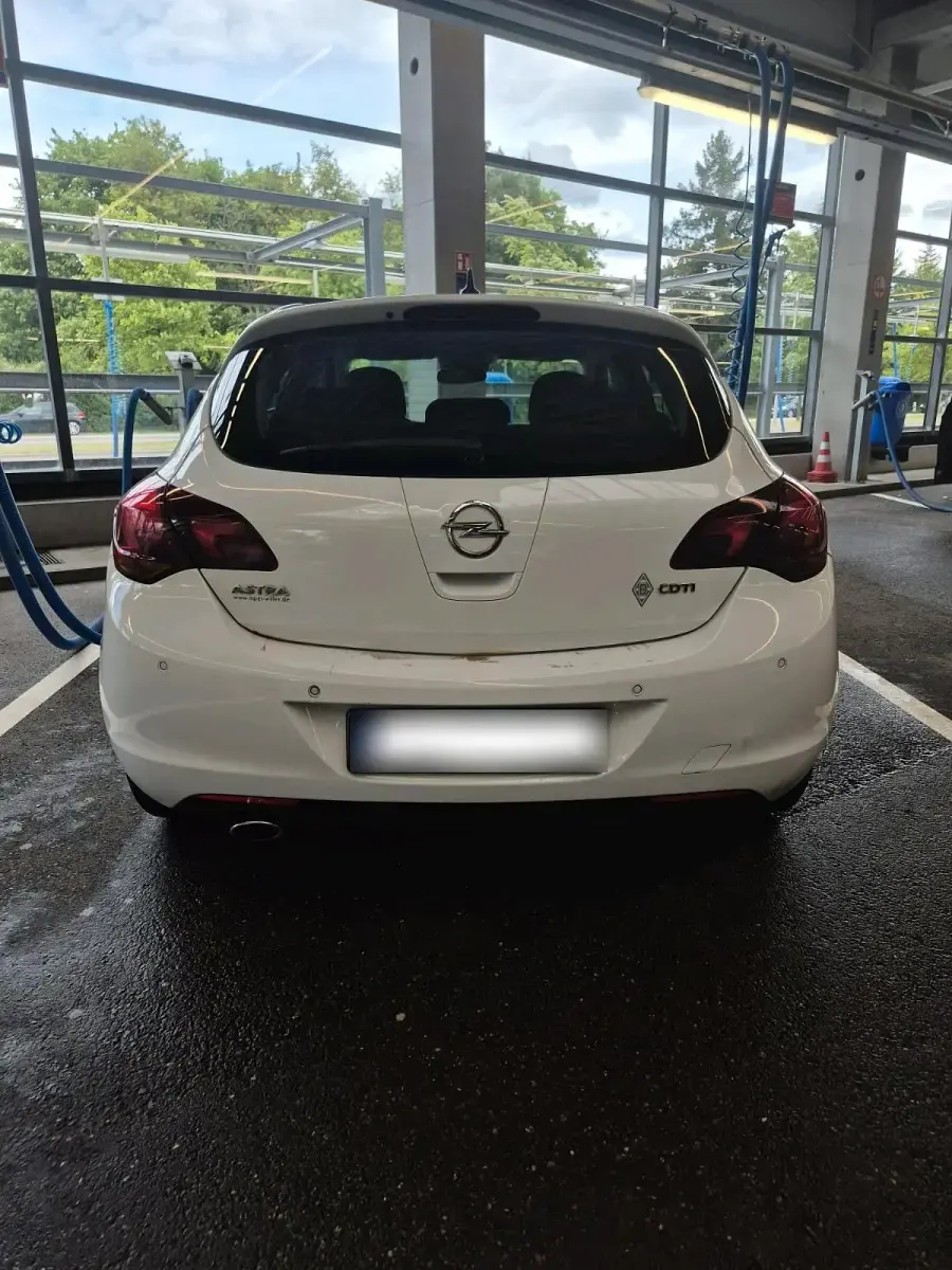 Gebraucht Opel Astra 160 PS (117 kW) 2010 Weiß Limousine