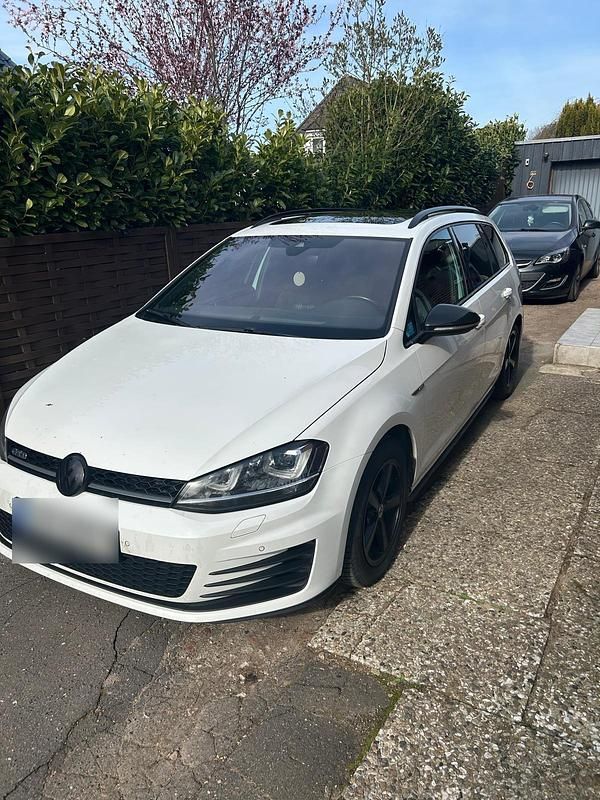 Usado VW Golf VII GTD 184 HP (135 kW) 2017 Branco Carrinha