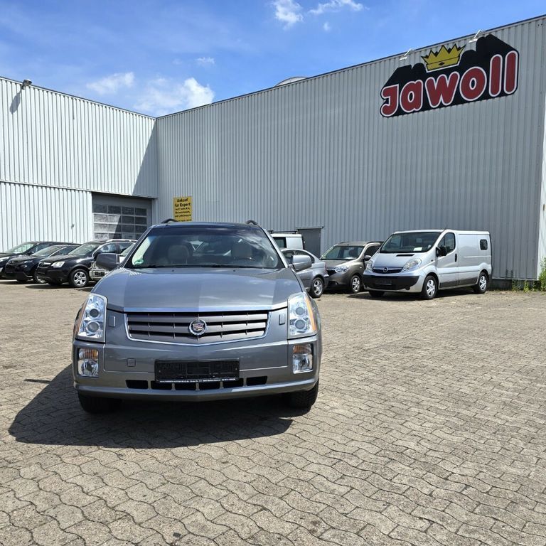 Grau Gebraucht 2007 Cadillac SRX SUV | 6.900 € (Teuer) - Bild 1/3