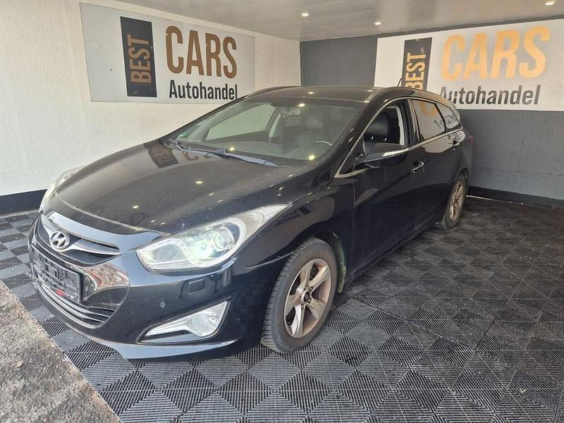 Gebraucht Hyundai i40 Style 136 PS (100 kW) 2013 Schwarz Kombi