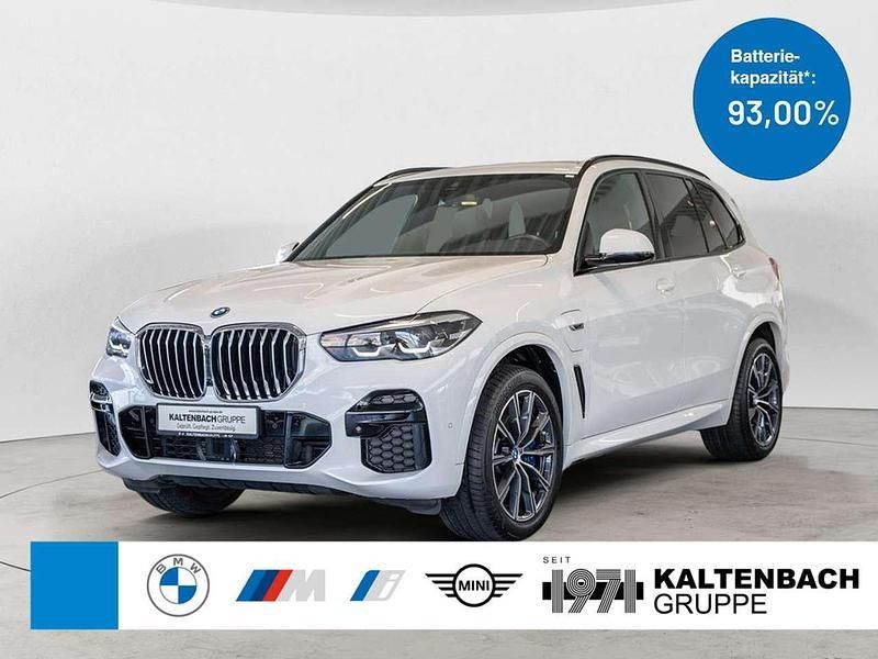 Alpinweiss iii Gebraucht 2022 BMW X5 M Sport SUV | 57.390 € (Superpreis) - Bild 1/2