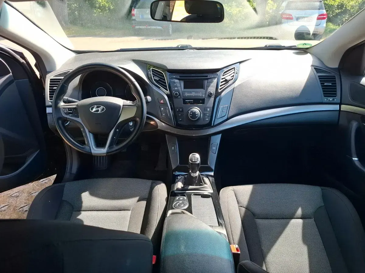 Gebraucht Hyundai i40 Classic 135 PS (99 kW) 2015 Schwarz Kombi