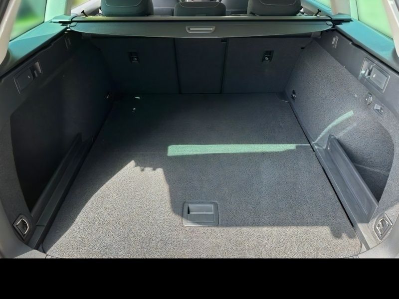 Gebraucht VW Passat Business 150 PS (110 kW) 2024 Schwarz Kombi