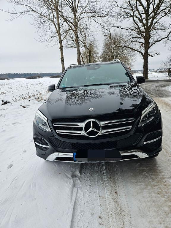 Schwarz Gebraucht 2017 Mercedes GLS350 SUV | 29.000 € - Bild 1/4