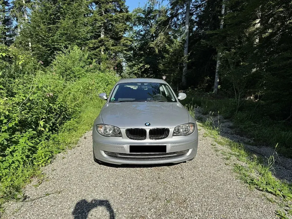 Gebraucht BMW 116 116 PS (85 kW) 2010 Silber Kleinwagen
