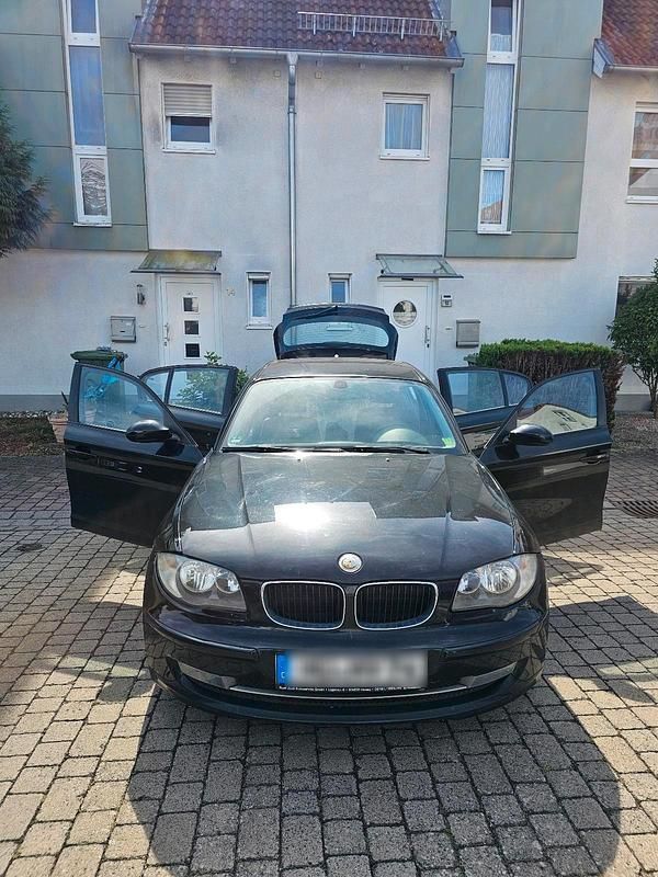 Schwarz Gebraucht 2007 BMW 118 Kleinwagen | 1.700 € (Superpreis) - Bild 1/4