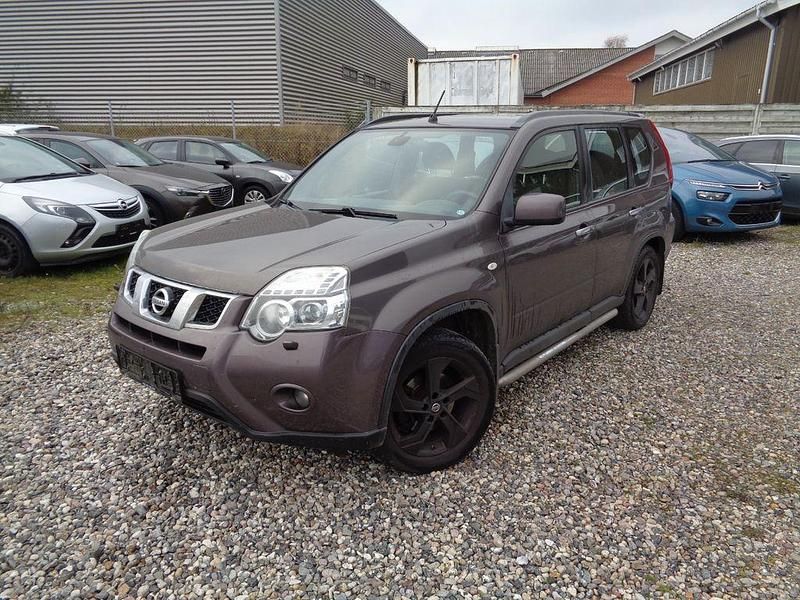 Schwarz Gebraucht 2014 Nissan X-Trail I-Way SUV | 6.200 € (Fairer Preis) - Bild 1/4