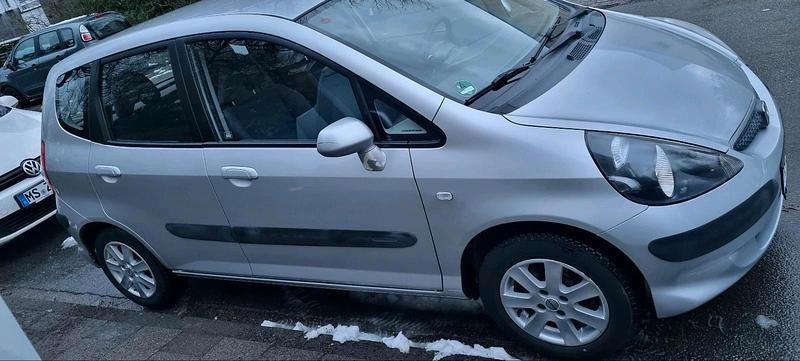 Gebraucht Honda Jazz 73 PS (53 kW) 2005 Silber Kleinwagen