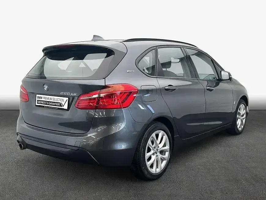 Gebraucht BMW 225 iPerformance 136 PS (100 kW) 2018 Grau Kombi