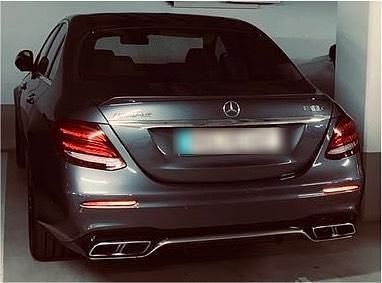 Grau Gebraucht 2017 Mercedes E63S AMG AMG Limousine | 58.500 € (Fairer Preis) - Bild 1/4