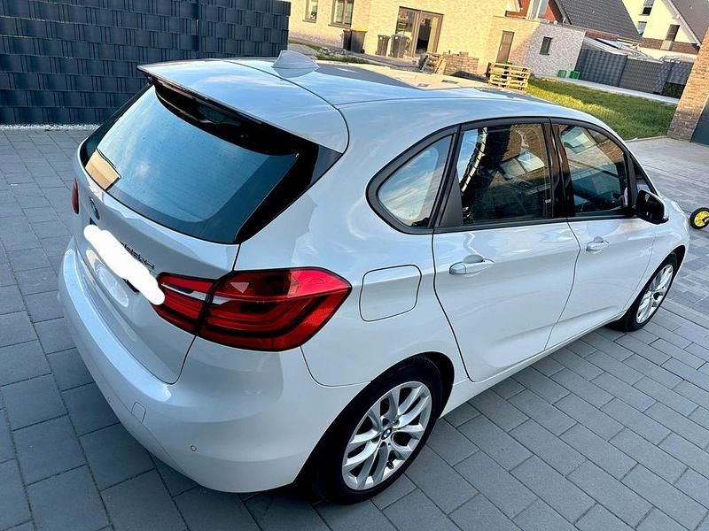 Gebraucht BMW 225 iPerformance 224 PS (164 kW) 2020 Weiß Kombi