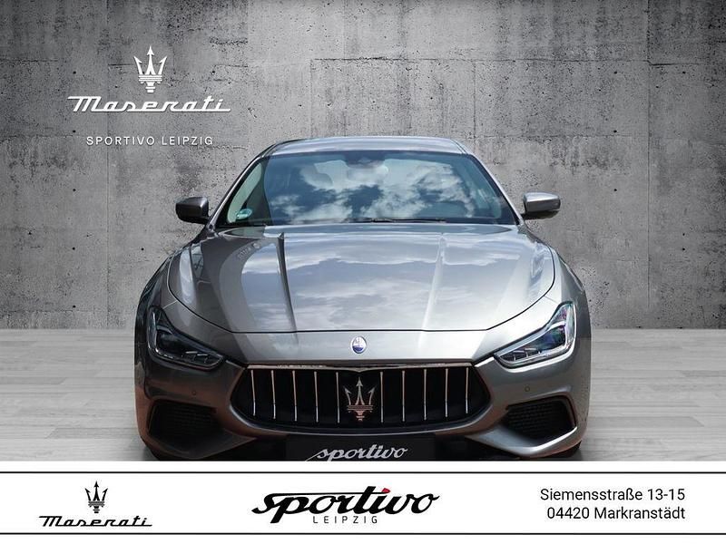 Grau Gebraucht 2020 Maserati Ghibli Coupé | 51.111 € - Bild 1/4