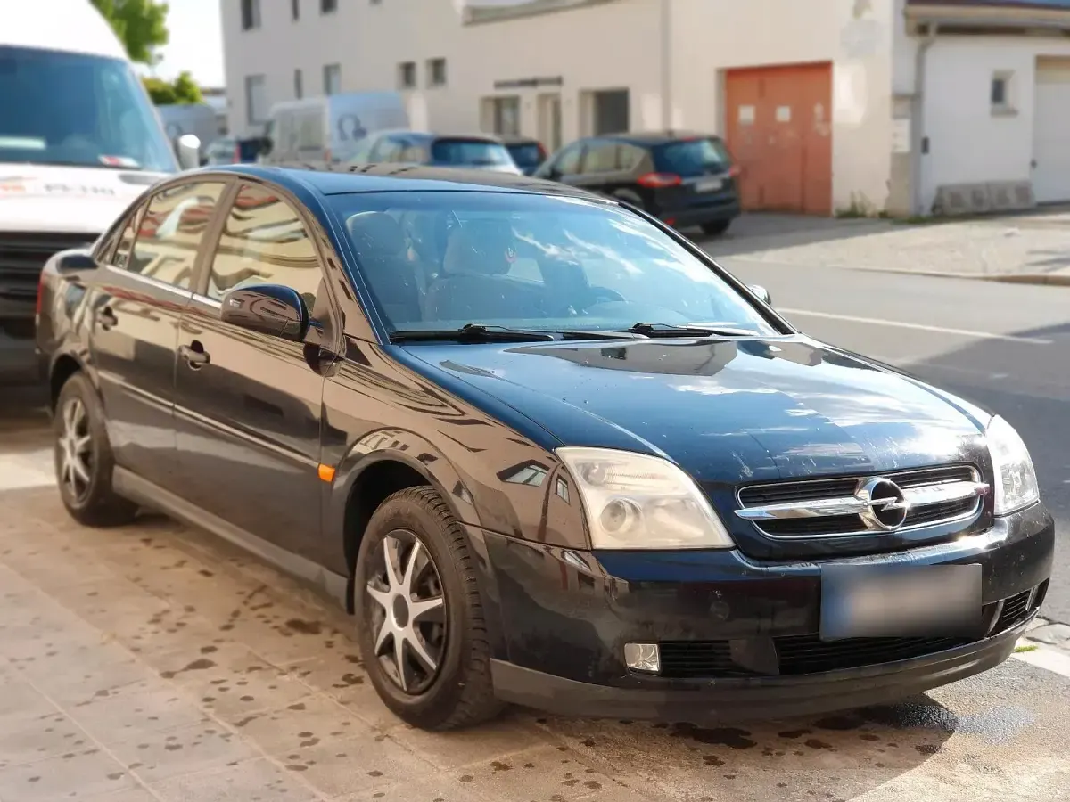 Gebraucht Opel Vectra 147 PS (108 kW) 2004 Schwarz Limousine