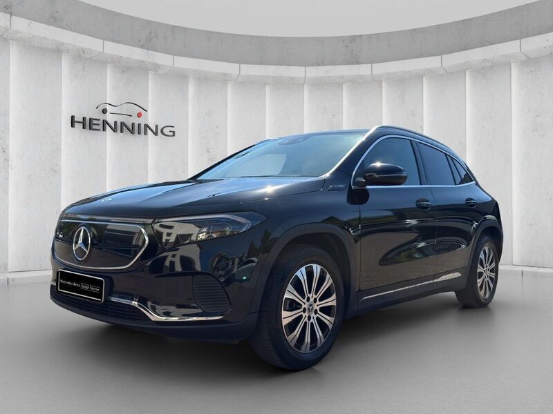 lack kosmosschwarz Gebraucht 2022 Mercedes EQA250 Progressive SUV | 33.333 € (Fairer Preis) - Bild 1/4