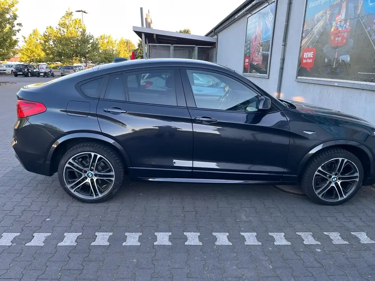 Gebraucht BMW X4 M Sport 258 PS (189 kW) 2017 Schwarz SUV