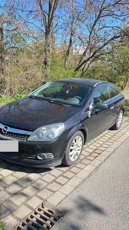 Gebraucht Opel Astra GTC Selection 90 PS (66 kW) 2009 Schwarz Limousine