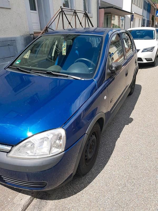 Blau Gebraucht 2004 Opel Corsa Kleinwagen | 400 € (Superpreis) - Bild 1/4