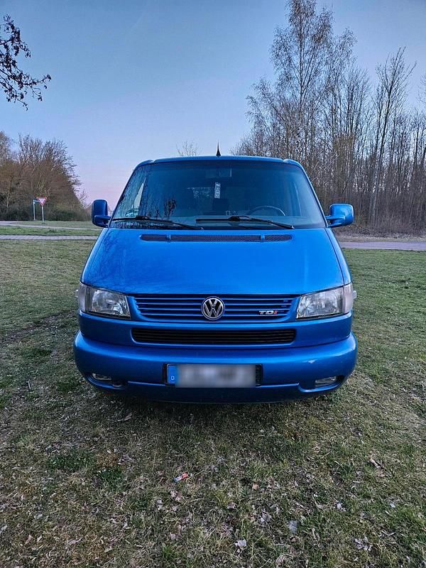 Gebraucht VW T4 151 PS (111 kW) 1999 Blau Van